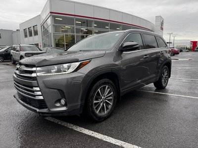 Toyota Highlander XLE AWD 2017 AWD, 8 PASSAGERS, CUIR, TOIT OUVRANT, SIÈGES CHAUFFANTS, MAGS