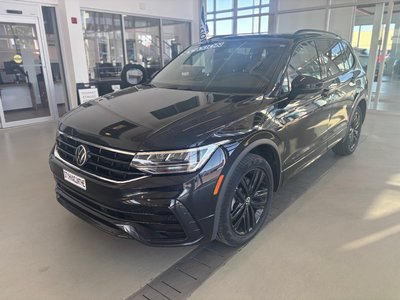 Volkswagen Tiguan Comfortline R-Line Black Edition TOIT PANO 2022 JAMAIS ACCIDENTÉ