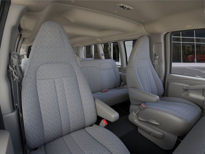 2025 GMC Savana Passenger in Saint-Leonard, Quebec