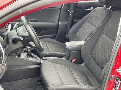 Kia Rio 5-door  2022 à Saint-Léonard, Québec