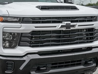 Chevrolet Silverado 2500HD  2024 à Saint-Léonard, Québec