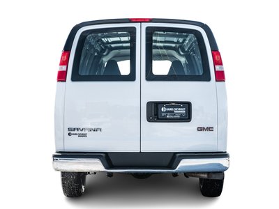 GMC Savana Cargo Van  2021 à Saint-Léonard, Québec