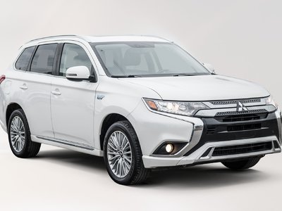 Mitsubishi OUTLANDER PHEV  2019 à Saint-Léonard, Québec