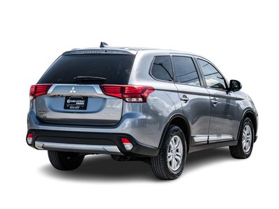 2018 Mitsubishi Outlander in Saint-Leonard, Quebec