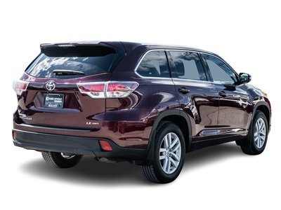 2015 Toyota Highlander in Saint-Leonard, Quebec