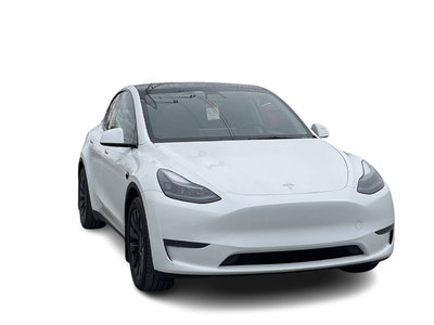 2023 Tesla Model Y in Saint-Leonard, Quebec