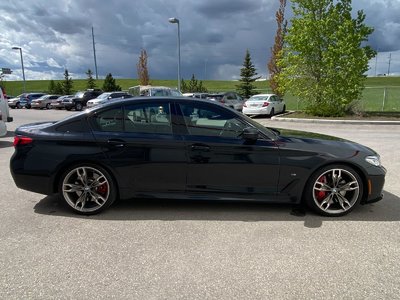 BMW M550i  2022 à Calgary, Alberta