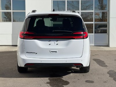 2024 Chrysler Pacifica in Calgary, Alberta