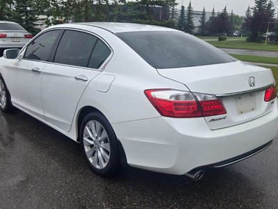 2015 Honda Accord in Calgary, Alberta