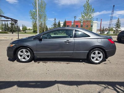 Honda Civic  2010 à Calgary, Alberta