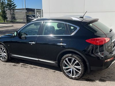 2016 Infiniti QX50 in Calgary, Alberta