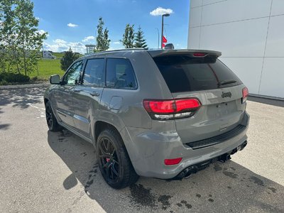 2021 Jeep Grand Cherokee 4X4 in Calgary, Alberta