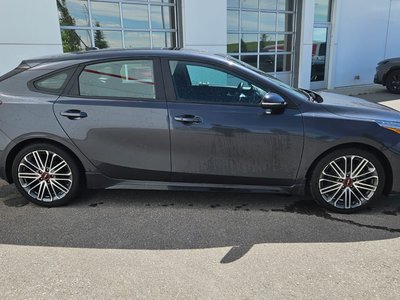 Kia FORTE 5  2023 à Calgary, Alberta
