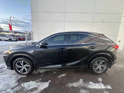 Lexus RXh  2023 à Calgary, Alberta