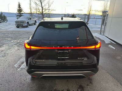 Lexus RXh  2023 à Calgary, Alberta