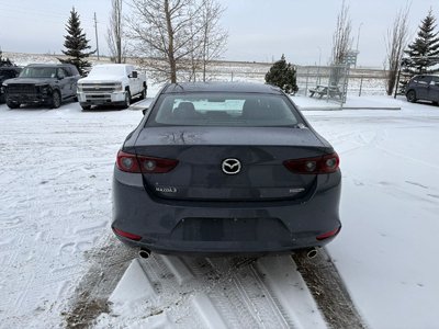 Mazda 3  2025 à Calgary, Alberta