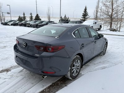 Mazda 3  2025 à Calgary, Alberta