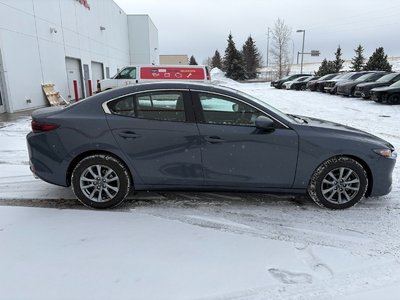 Mazda 3  2025 à Calgary, Alberta