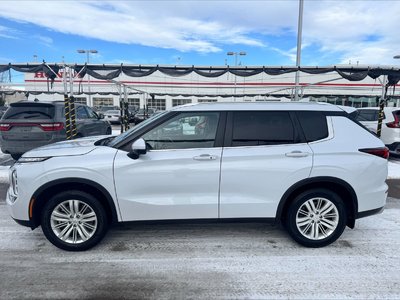 2024 Mitsubishi Outlander in Calgary, Alberta