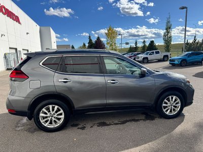 Nissan Rogue  2017 à Calgary, Alberta