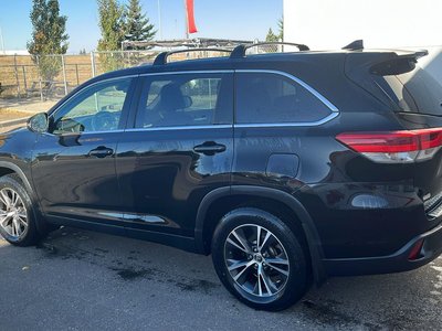 2019 Toyota Highlander in Calgary, Alberta