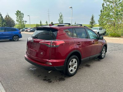 Toyota RAV4  2018 à Calgary, Alberta