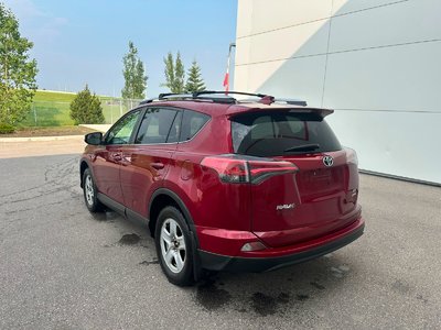 Toyota RAV4  2018 à Calgary, Alberta