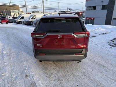 Toyota RAV4  2021 à Calgary, Alberta