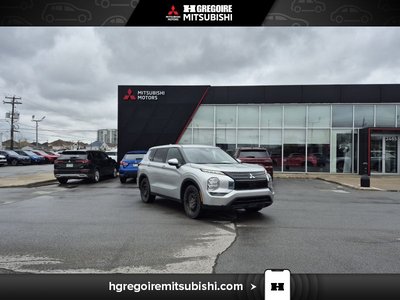 Mitsubishi Outlander ES * AWD * Cam * Mags * Carplay * A partir de 0.9% 2022