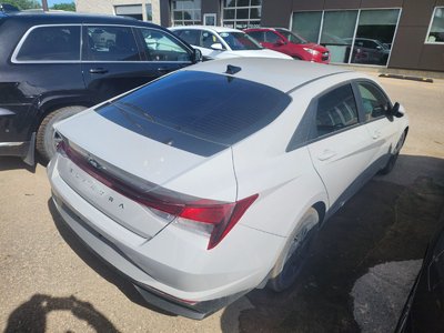 Hyundai Elantra Sedan  2023 à Regina, Saskatchewan