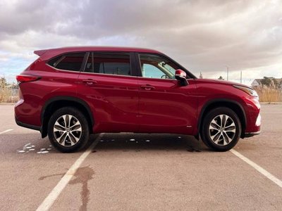 2023 Toyota Highlander hybrid in Regina, Saskatchewan