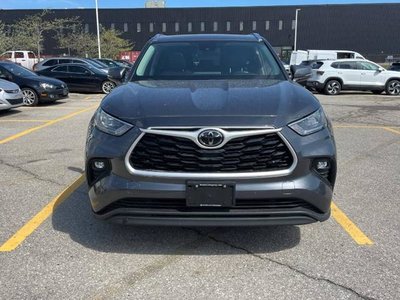 2020 Toyota Highlander in Regina, Saskatchewan