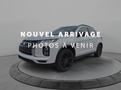 2022 Mitsubishi RVR SE