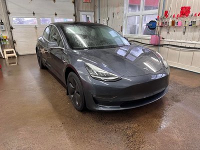 Tesla MODEL 3  2018