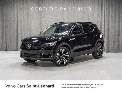 Volvo XC40  2025