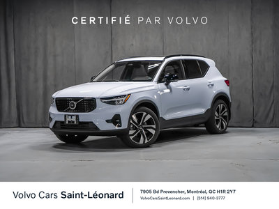 Volvo XC40  2025