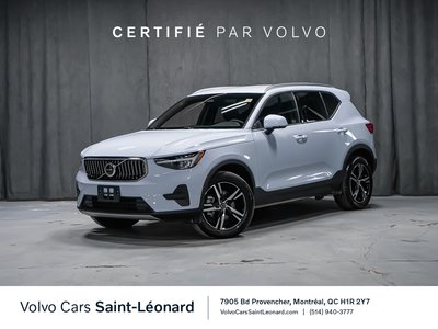 Volvo XC40  2025