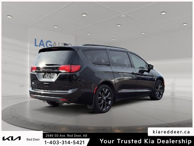 2020 Chrysler Pacifica Limited — photo 5