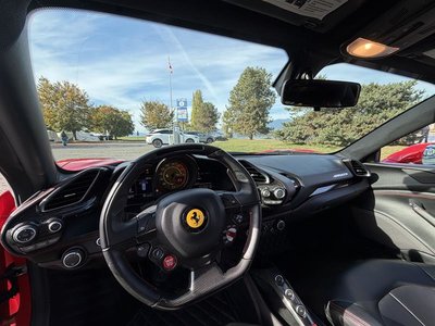 Ferrari 488 GTB  2017 à Vancouver, Colombie-Britannique