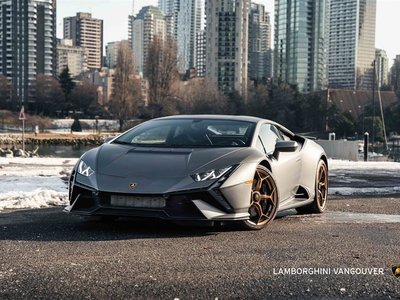 2023 Lamborghini Huracàn in Vancouver, British Columbia