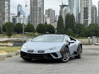 Lamborghini Huracàn  2024 à Vancouver, Colombie-Britannique