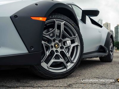 2024 Lamborghini Huracàn in Vancouver, British Columbia