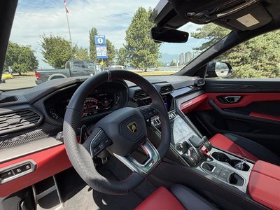 2021 Lamborghini Urus in Vancouver, British Columbia
