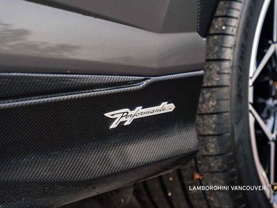 2023 Lamborghini Urus in Vancouver, British Columbia