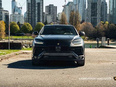 2023 Lamborghini Urus in Vancouver, British Columbia