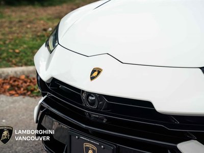 2023 Lamborghini Urus in Vancouver, British Columbia