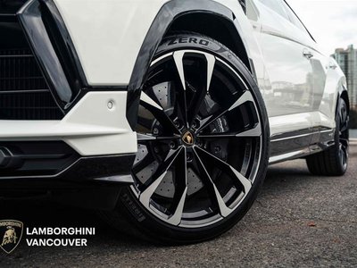2023 Lamborghini Urus in Vancouver, British Columbia