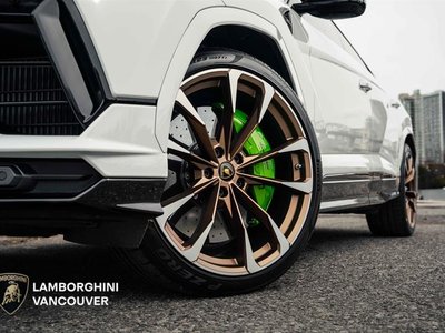 Lamborghini Urus  2023 à Vancouver, Colombie-Britannique