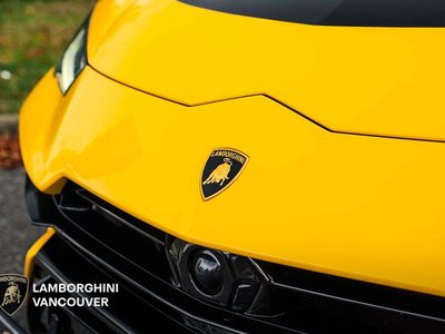 2024 Lamborghini Urus in Vancouver, British Columbia