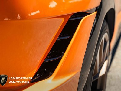 2024 Lamborghini Urus S — photo 8